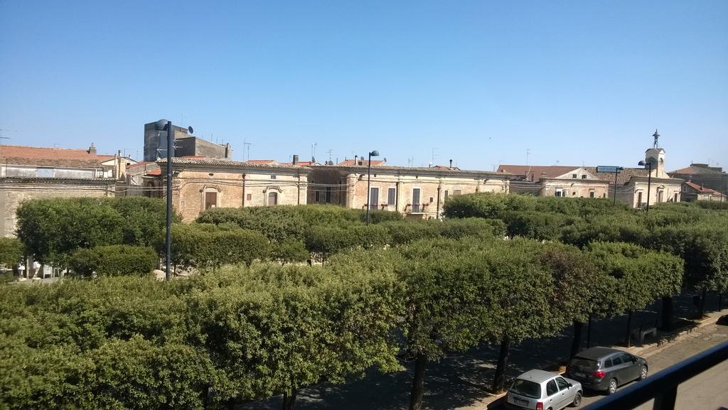 La Terrazza Sul Borgo Bed and Breakfast Serracapriola Eksteriør billede